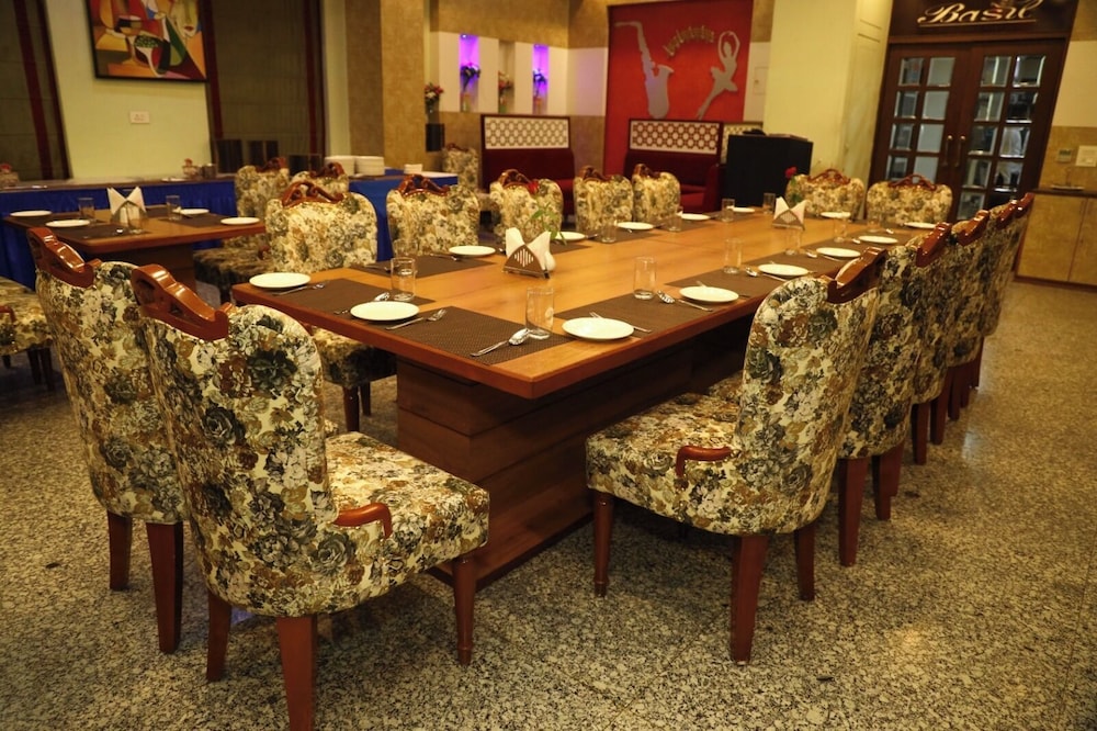 Hotel Yash Regency 34/49