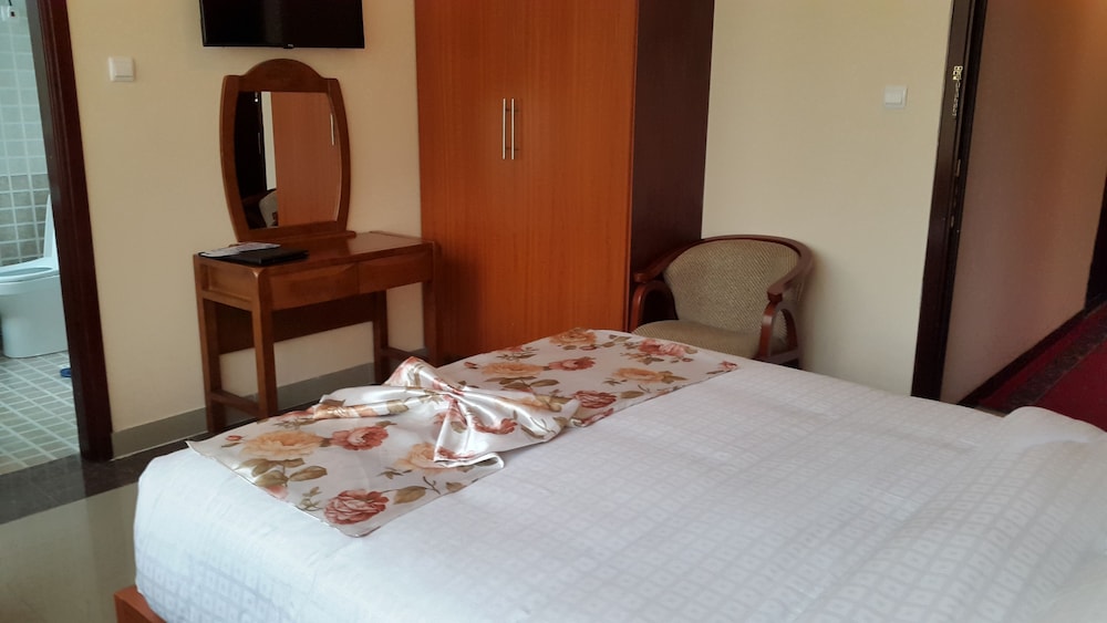 C Fun Addis Hotel 18/50