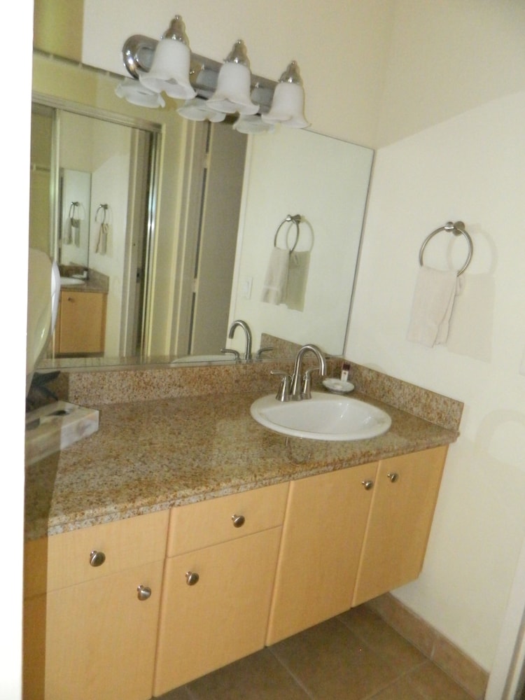 Kahana Beach Vacation Club 14/46