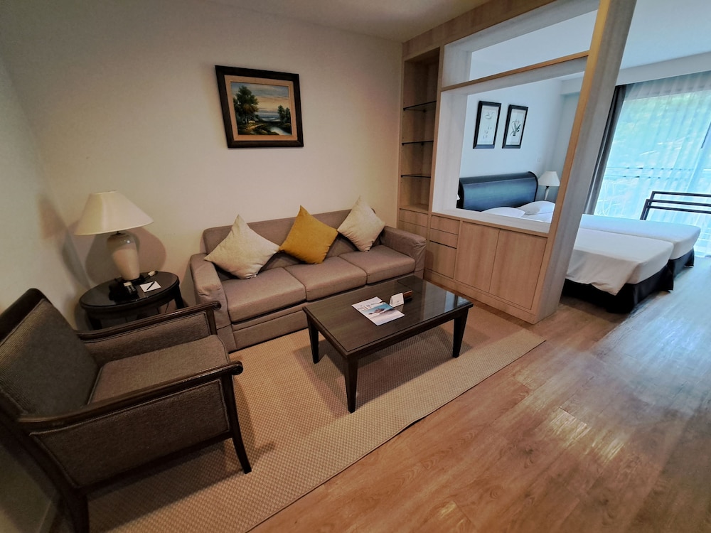 Classic Kameo Hotel and Serviced Apartments, Sriracha 18/39