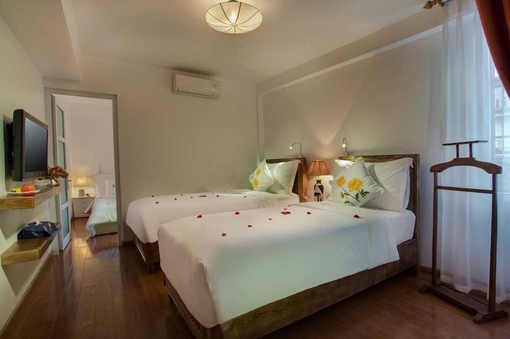 Noble & Swan Boutique Hotel 15/60