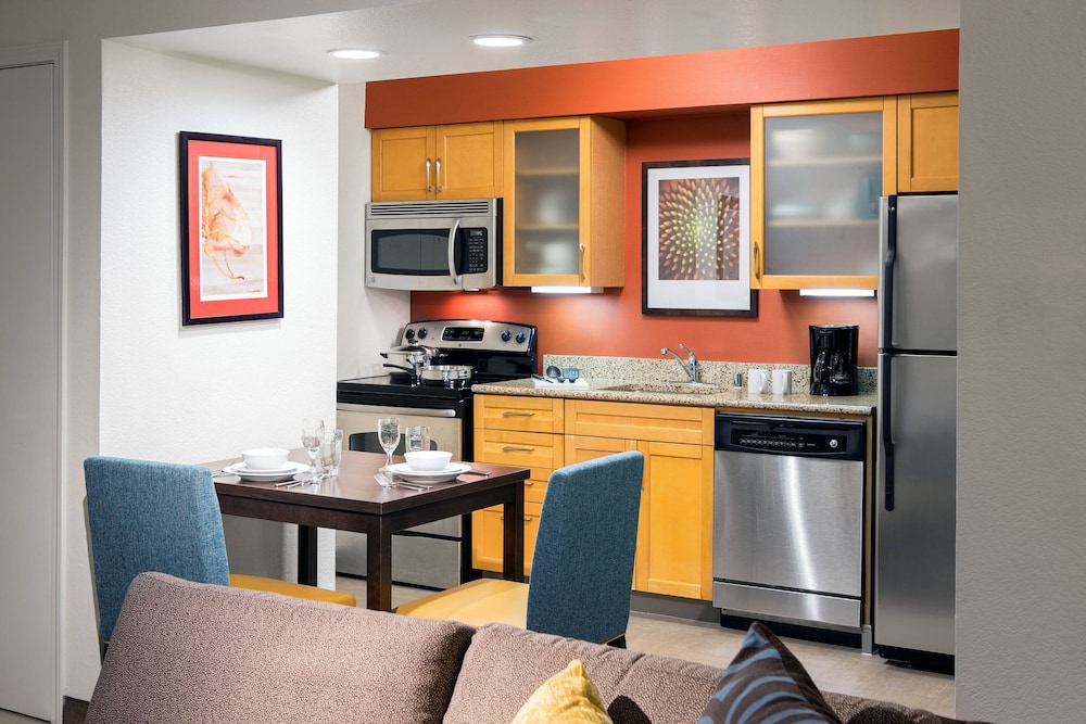 Residence Inn Anaheim Placentia Fullerton 38/50