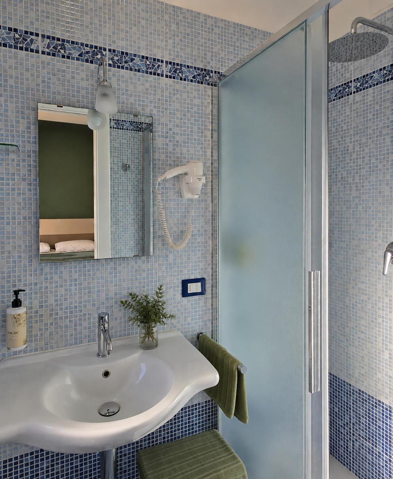 Hotel Residence Torre Del Porto 52/52