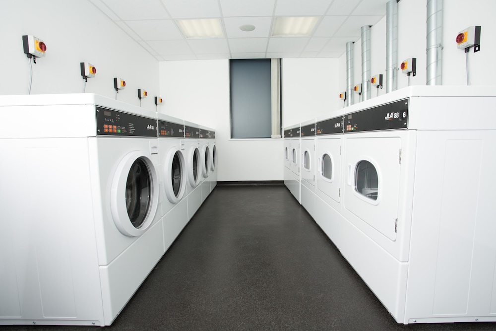 Staybridge Suites Birmingham by IHG 60/75