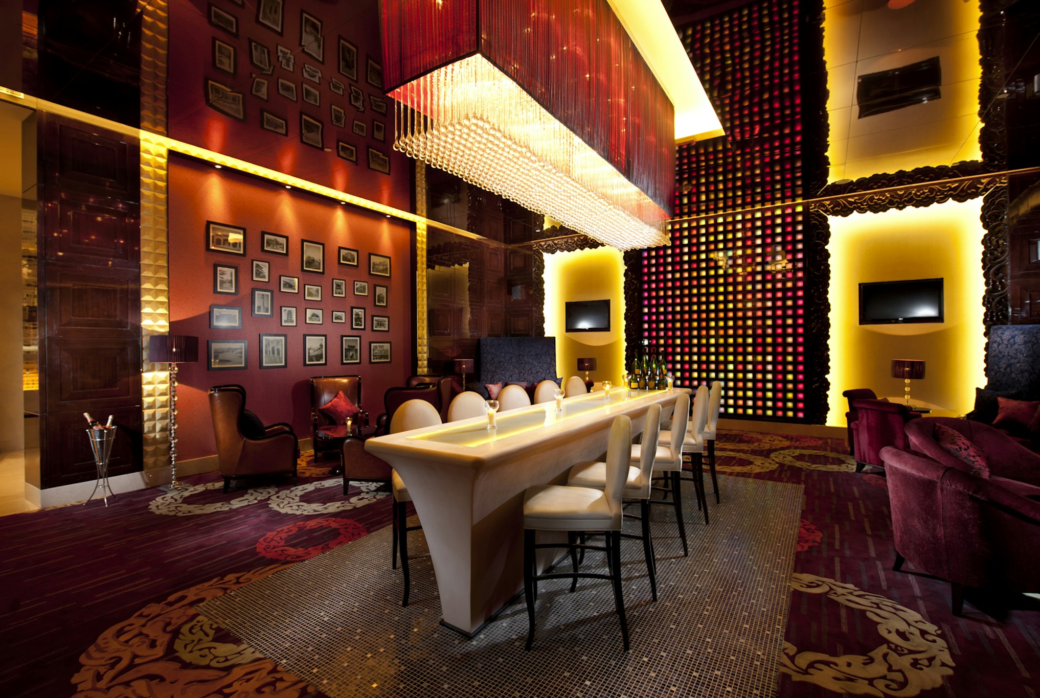 Hilton Nanjing 69/98