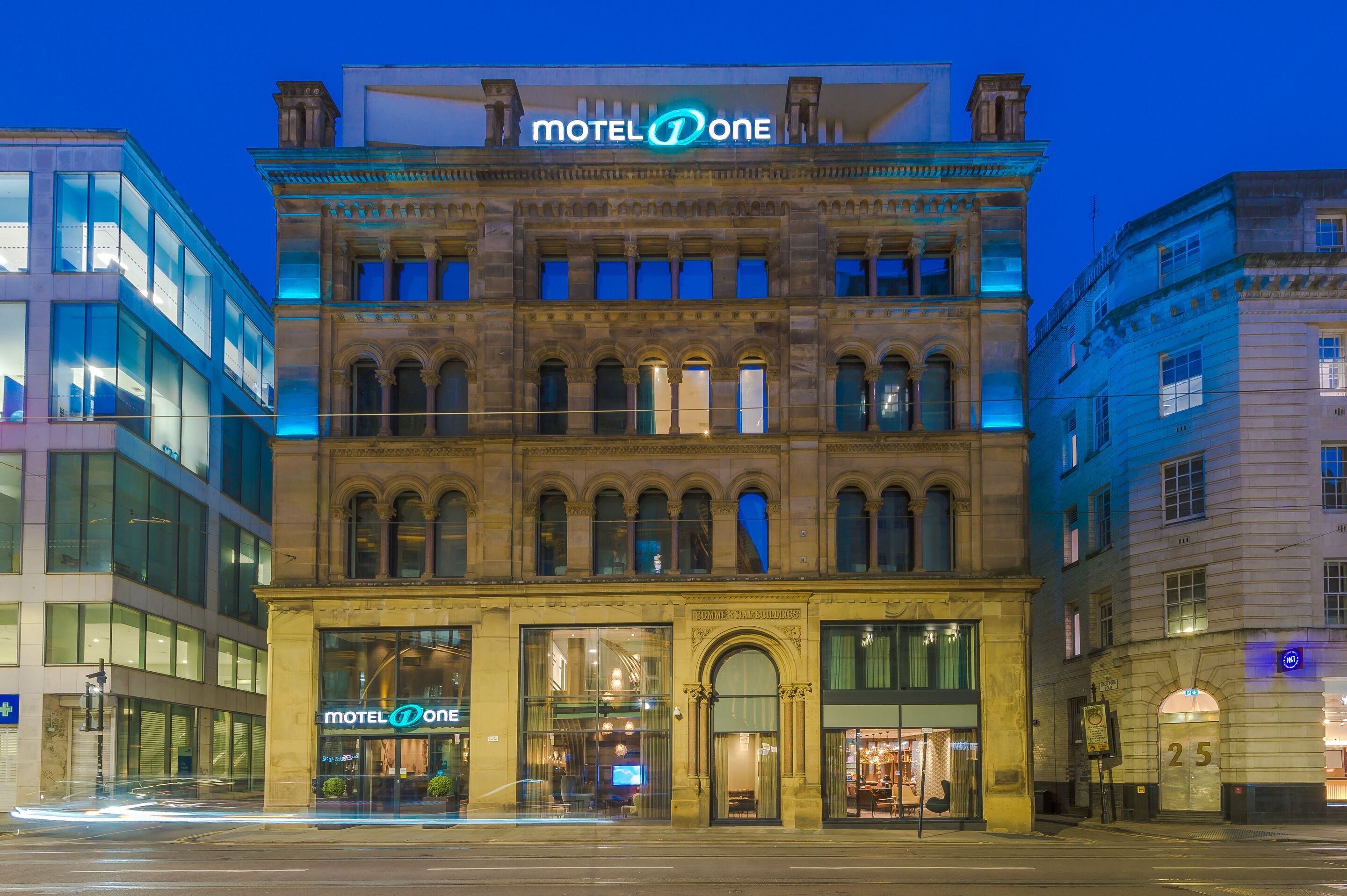 Hotel Motel One Manchester-Royal Exchange 1/28
