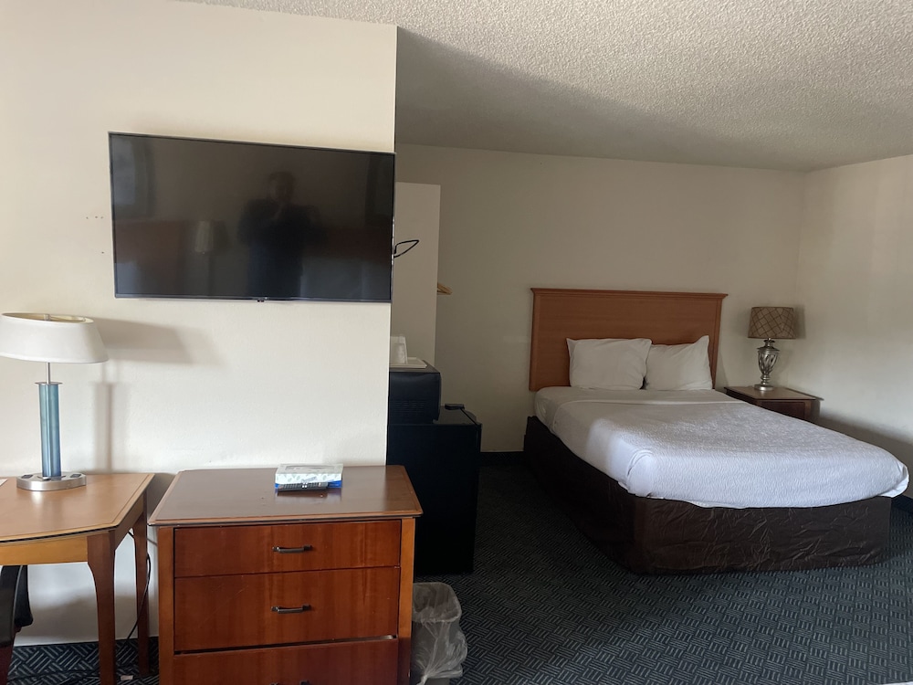Skyway Inn SeaTac 35/58