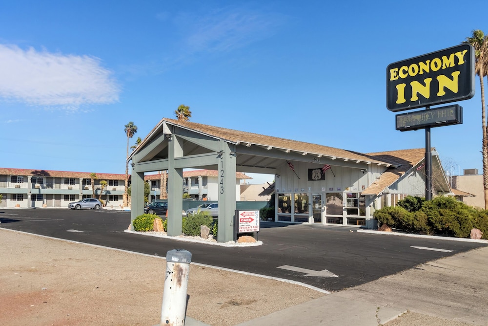 ECONOMY INN BARSTOW 47/57
