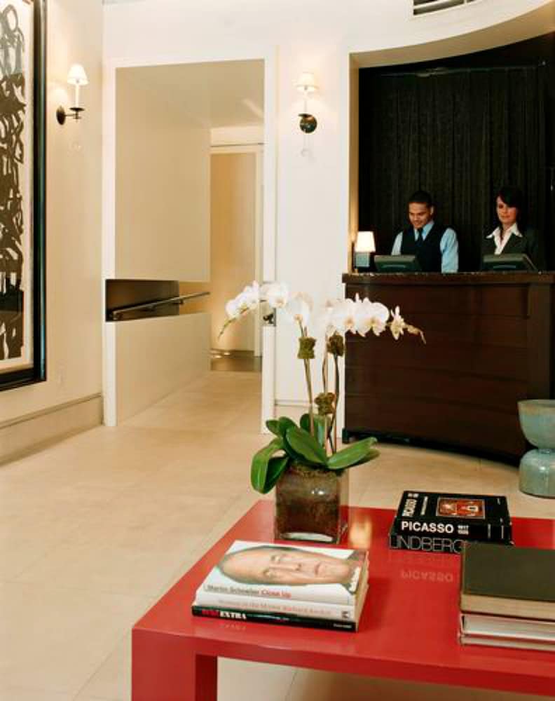 City Club Hotel 33/33
