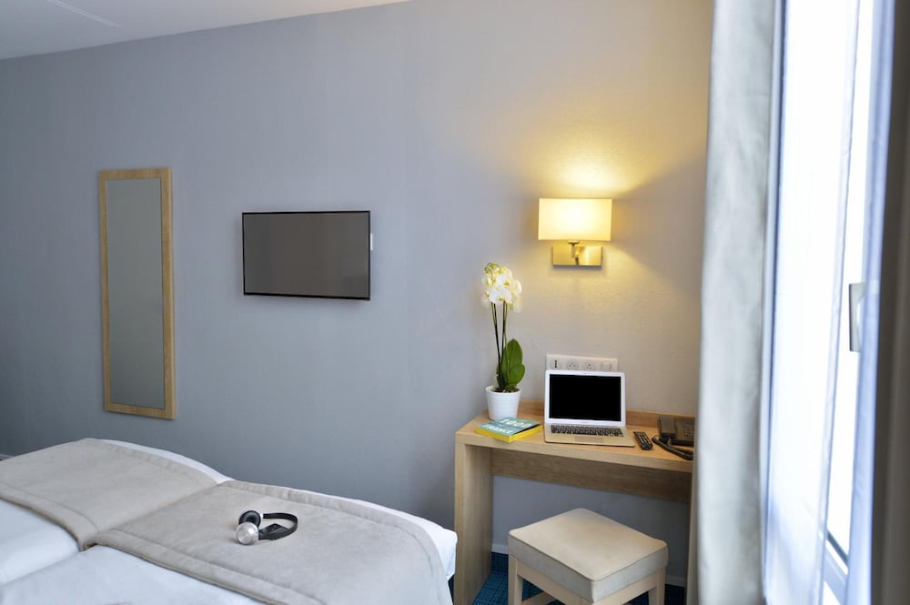 Hotel Eugenie 28/43