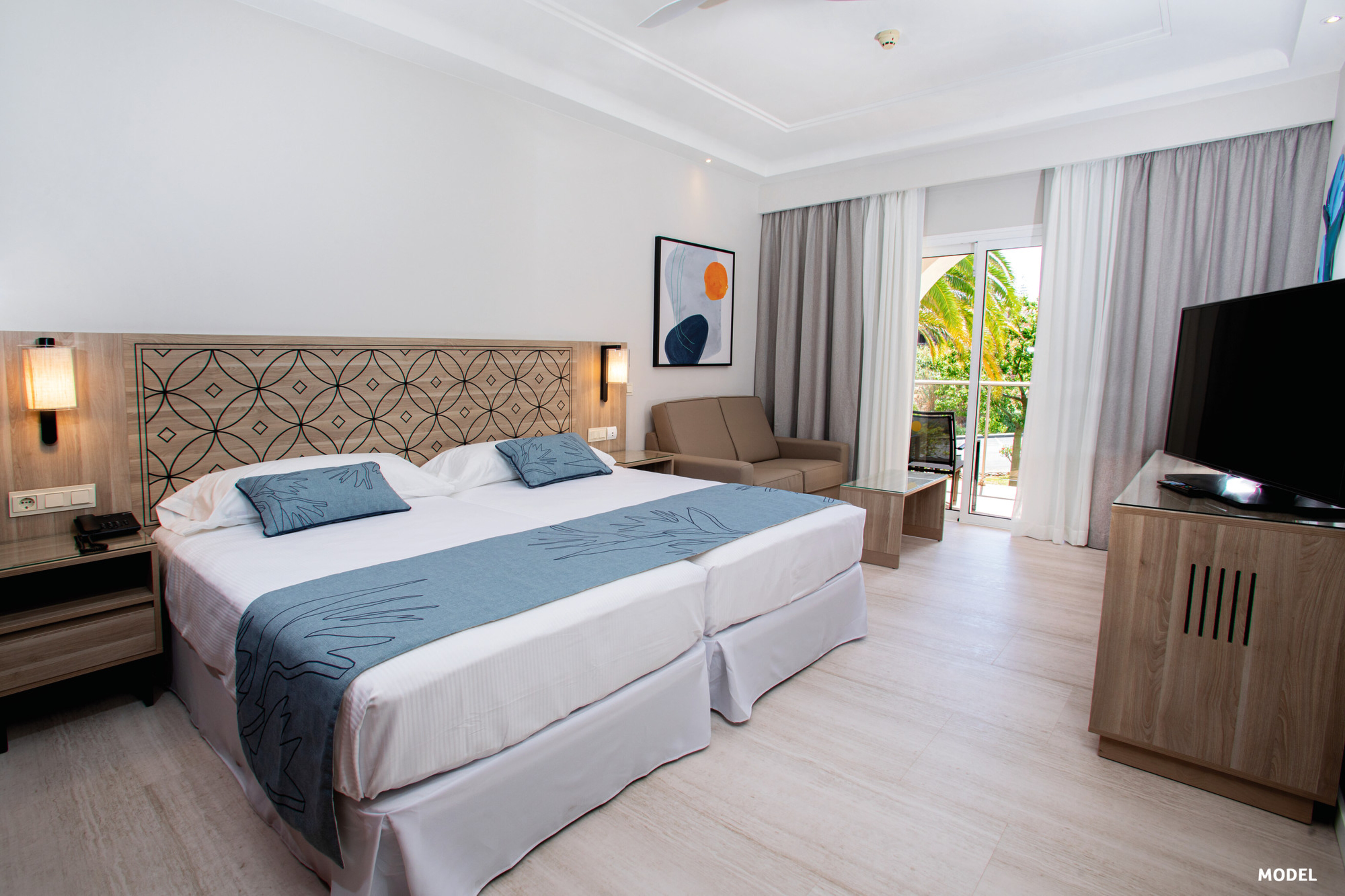 غرفة قياسية بسرير مزدوج، Hotel Riu Madeira 2/3