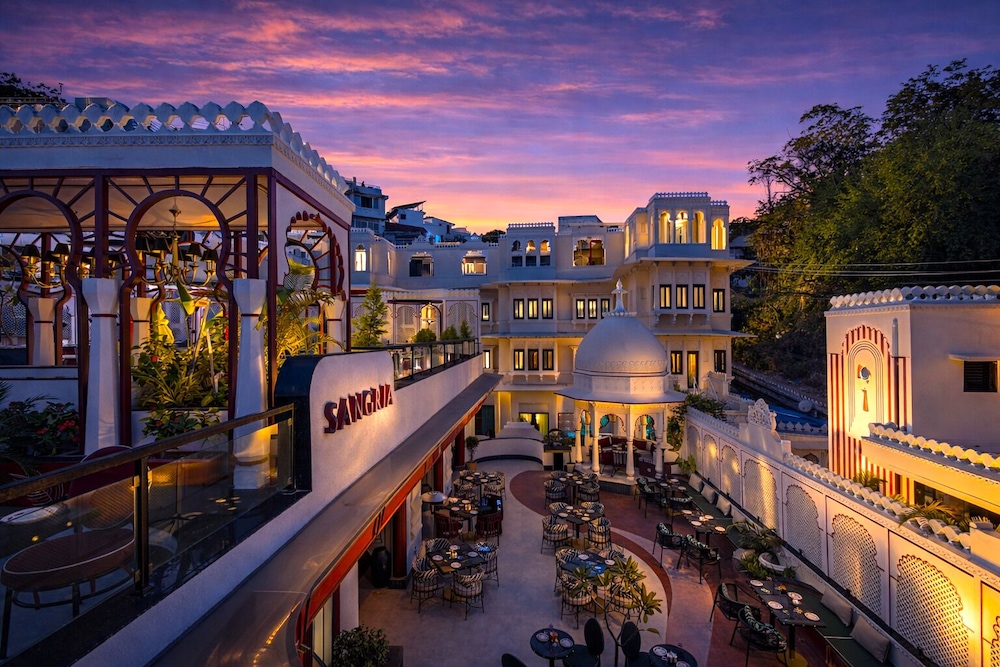 Hotel Swaroop Vilas 41/49