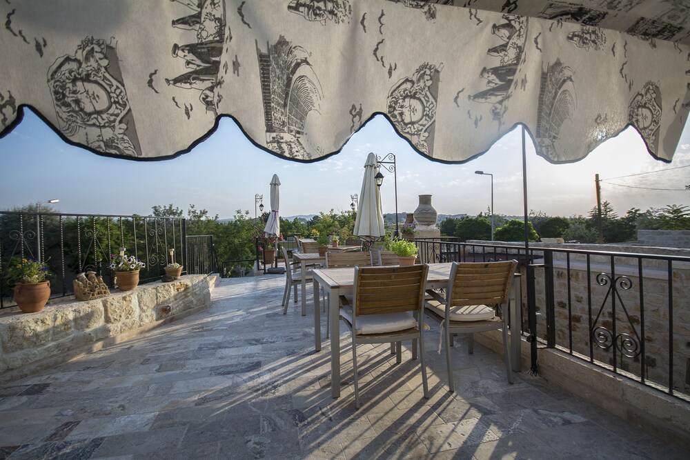 Assiana Cave House 7/50