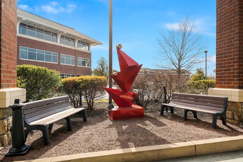 Hampton Inn Suites Newtown 57/57
