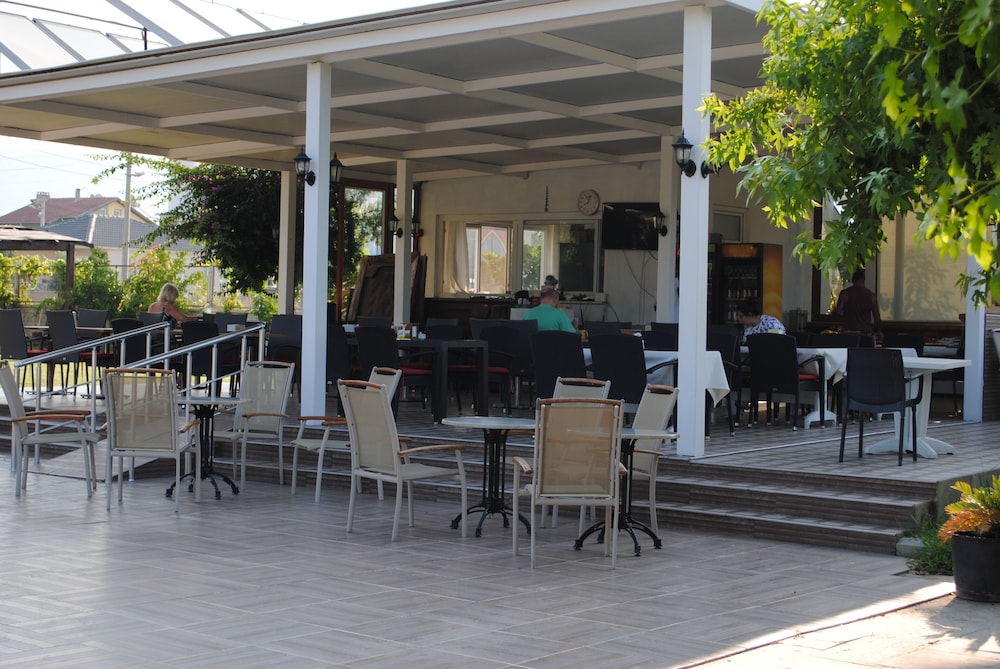Tugay Hotel 50/67