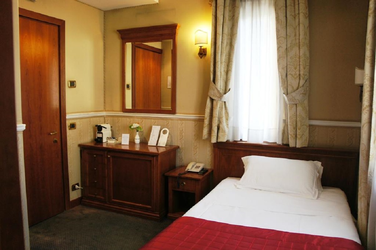 RELAIS PATRIZI HOTEL 13/50