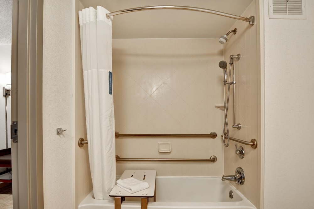 Hampton Inn Scranton at Montage Mountain 22/47