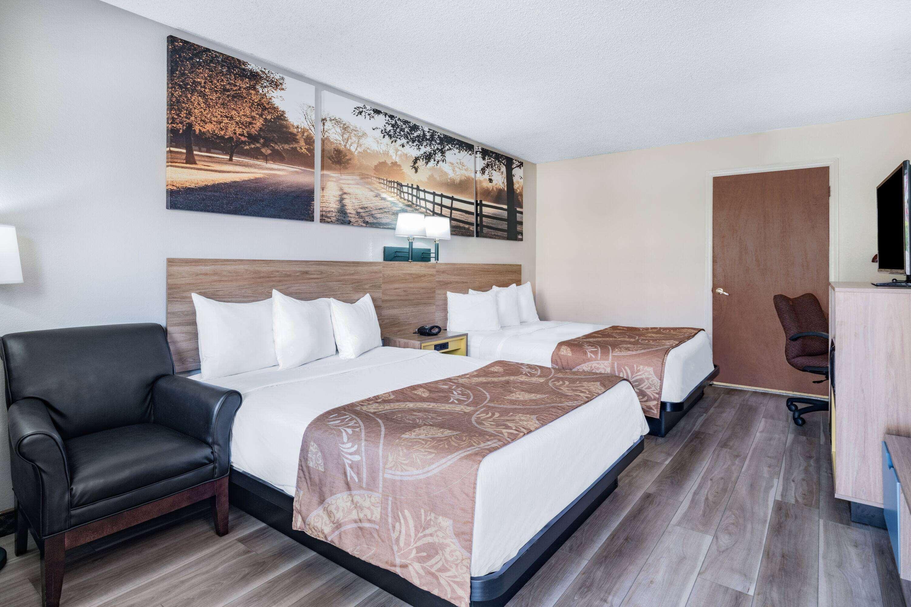 Room, 2 Queen Beds, Smoking, Accessible