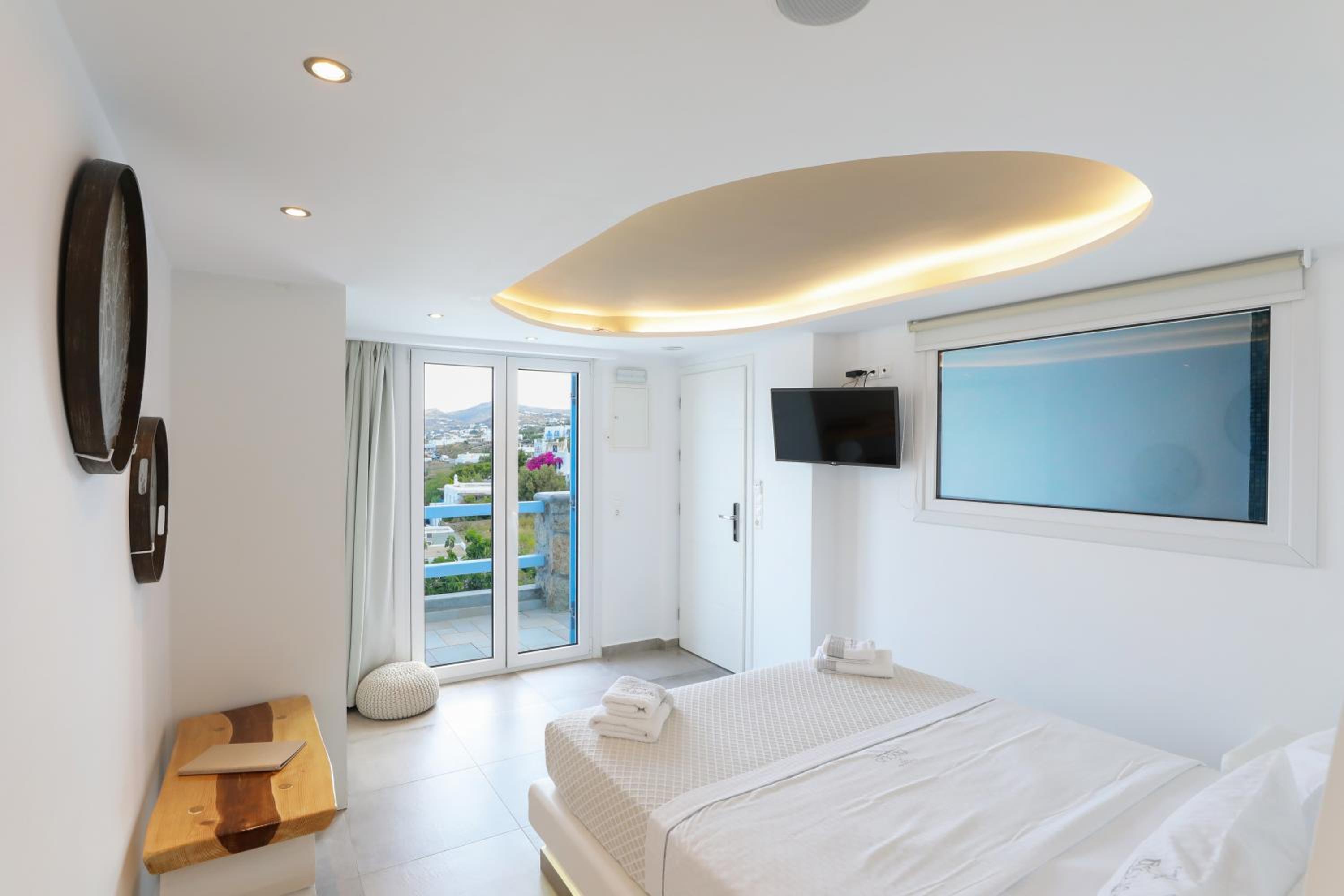 Junior Suite, Indoor Jetted Tub