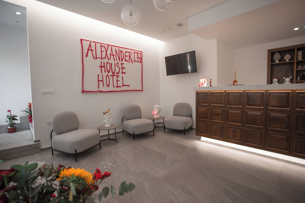 Alexander House Hotel 11/23