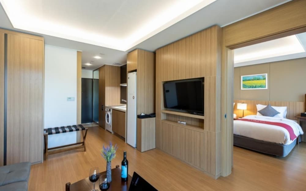 Ramada Plaza by Wyndham Dolsan Yeosu 15/64