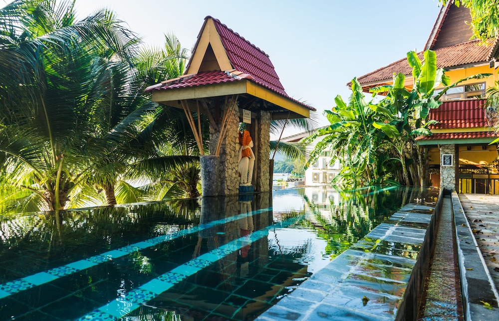 Lost Paradise Resort 53/81