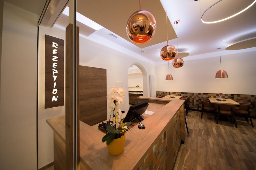 Hotel Restaurant Piazza 9/50