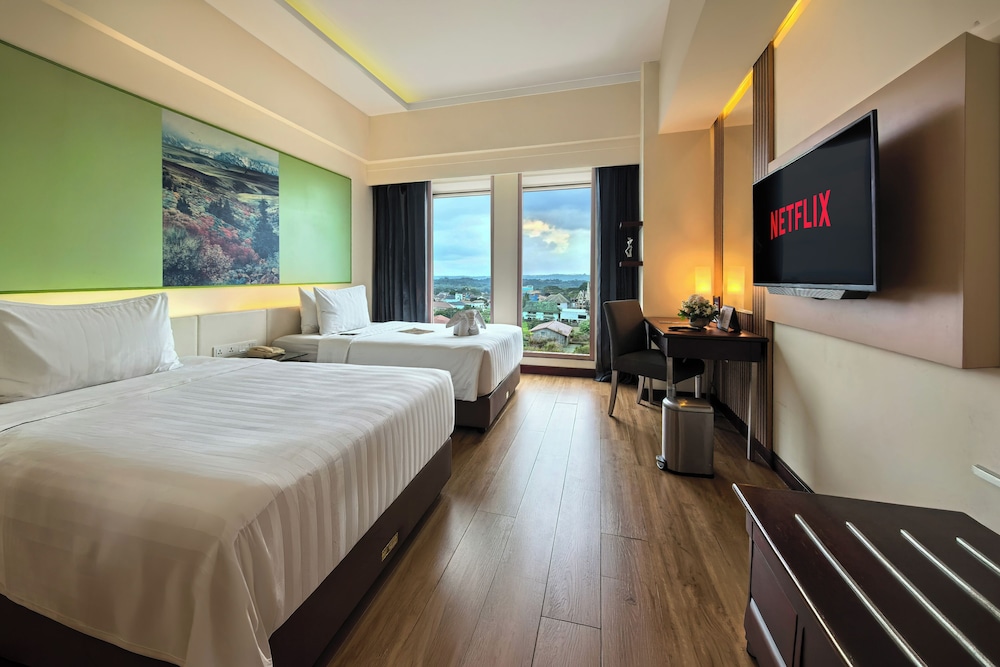 DELUXE, TWIN BEDS, SMOKING