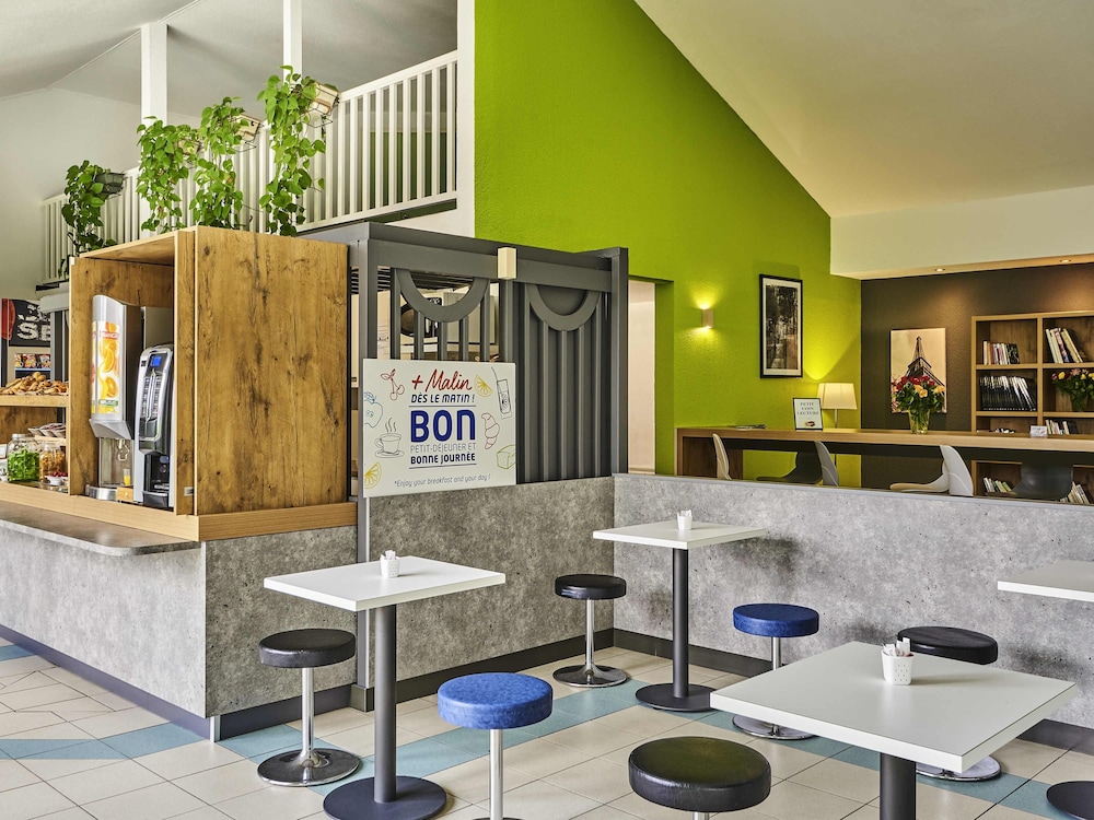 Ibis Budget Versailles Coignieres 34/50