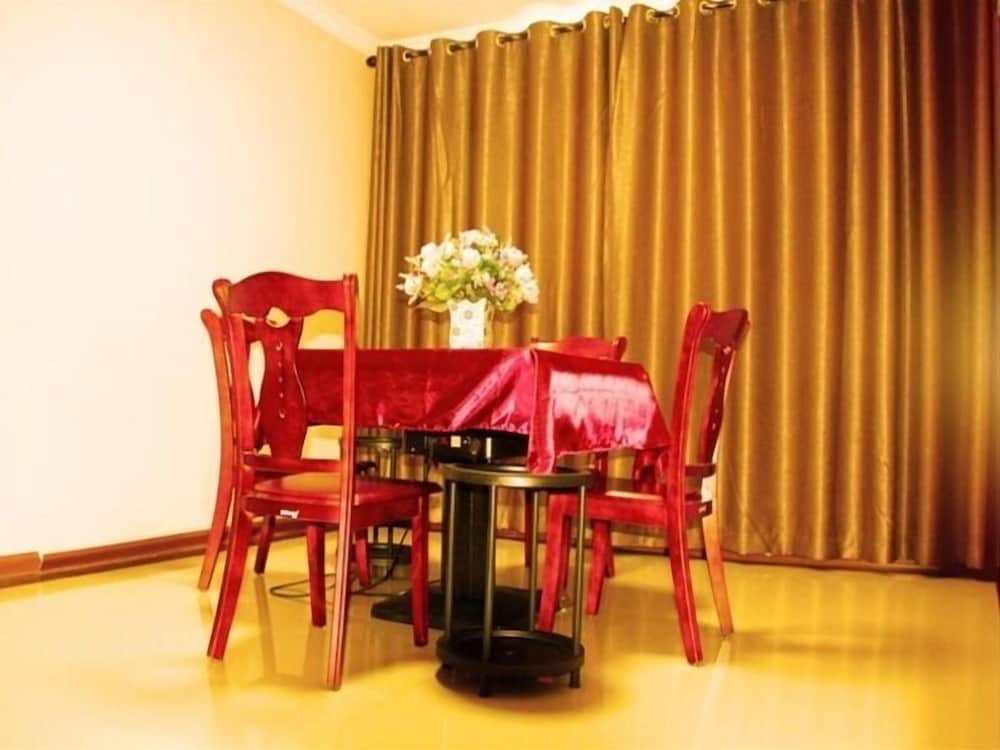 GreenTree Inn Nantong Rugao Bus Station Business Hotel 53/54