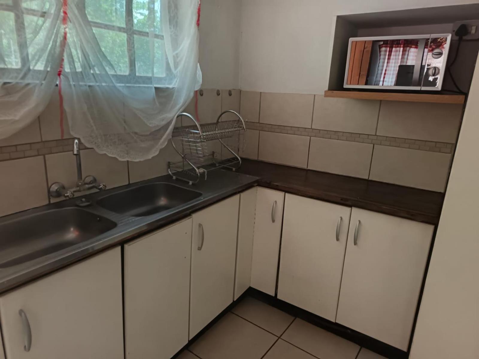 Anker Guesthouse 18/18