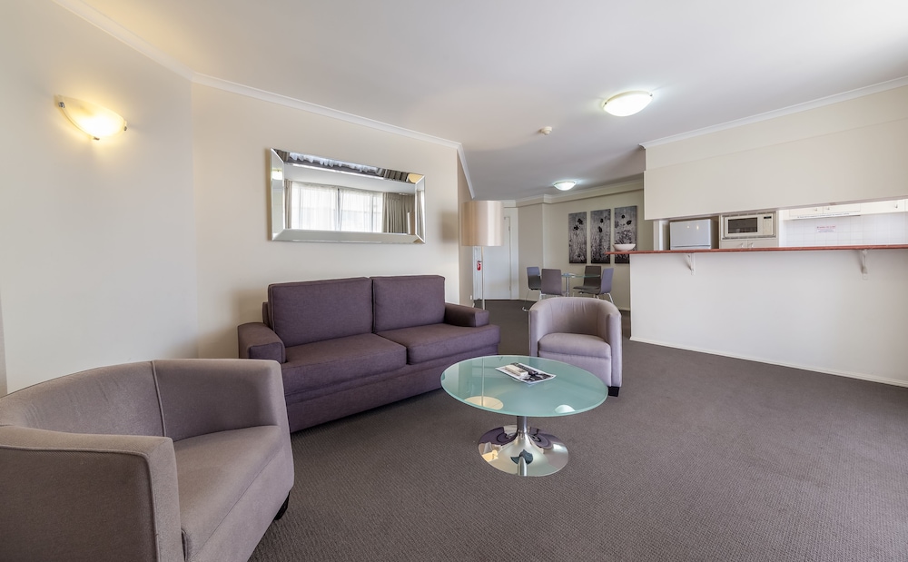 West End Central Apartments 42/56