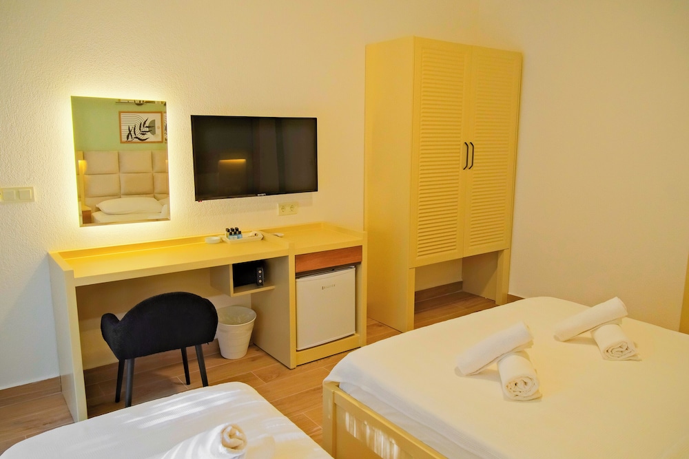 Yalim Hotel 10/38