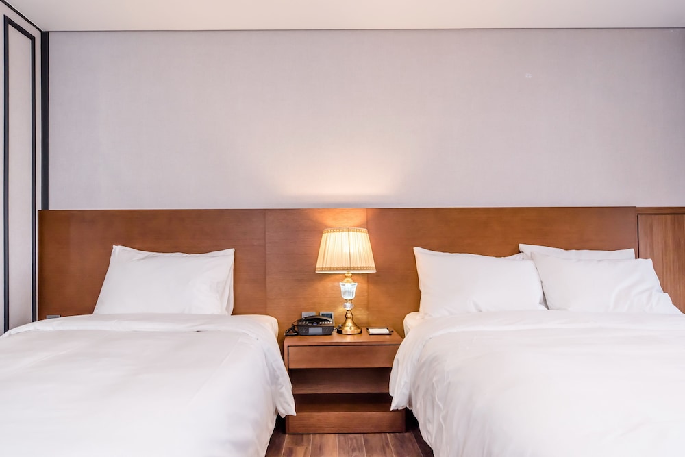 Dyne Oceano Hotel 26/75
