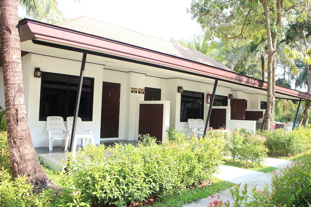 Nai Yang Beach Resort and Spa photo1