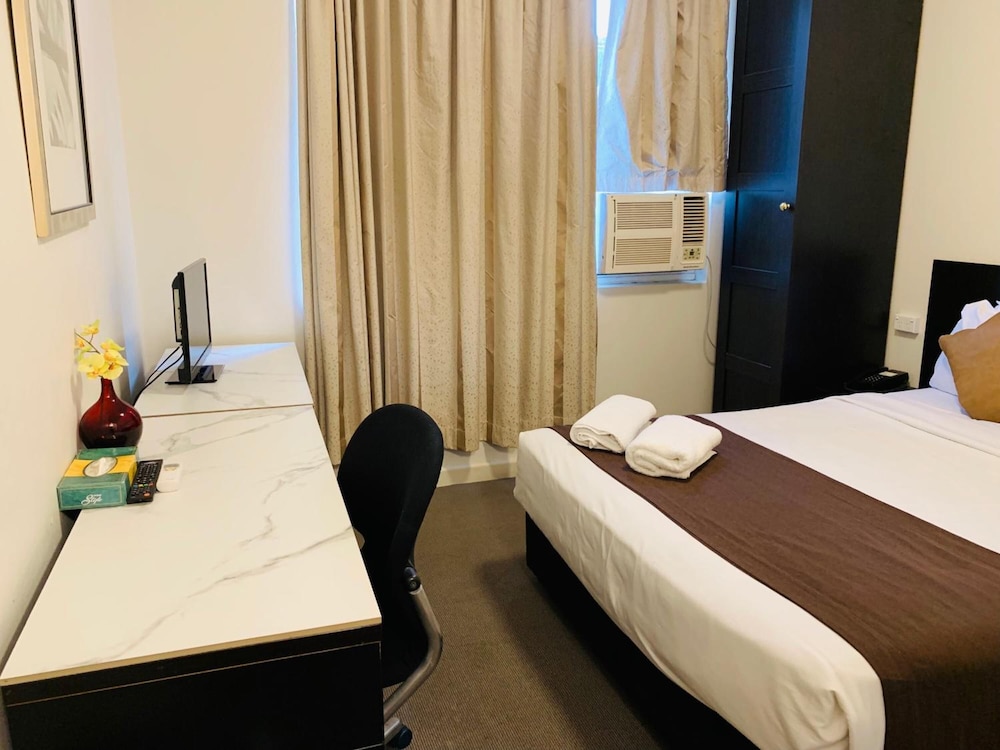 Greenwich Inn Sydney Hotel 38/48