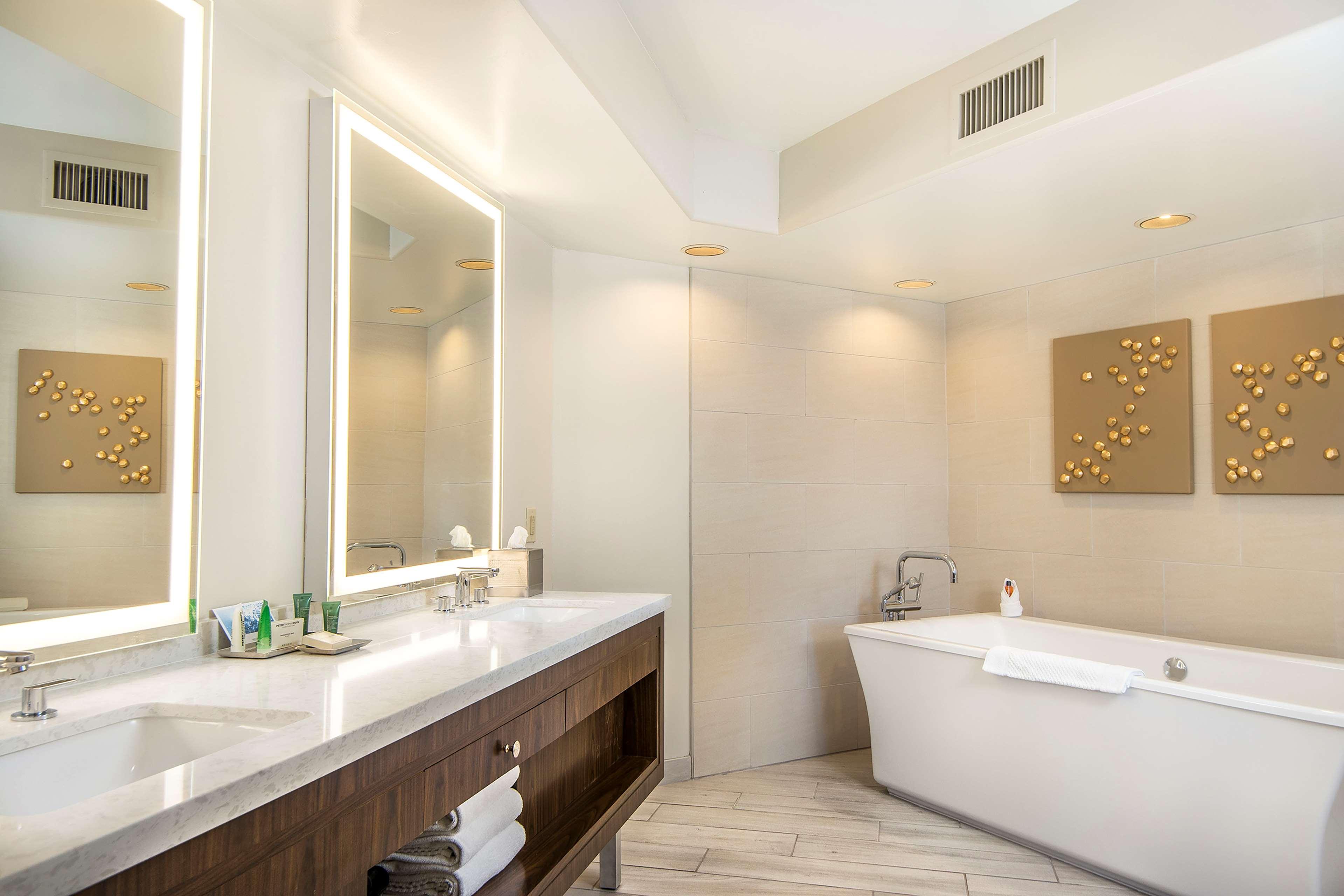 Agave, 2 Bedrooms, Presidential, Suite, 2 King Beds