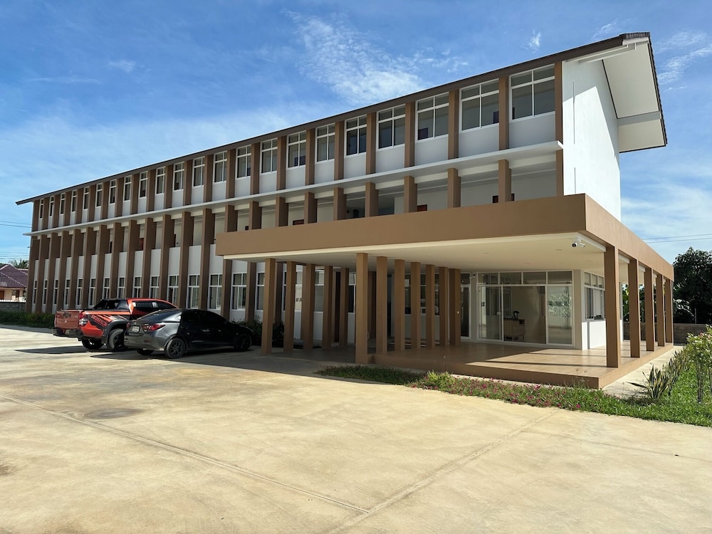 Wattana House 34/37