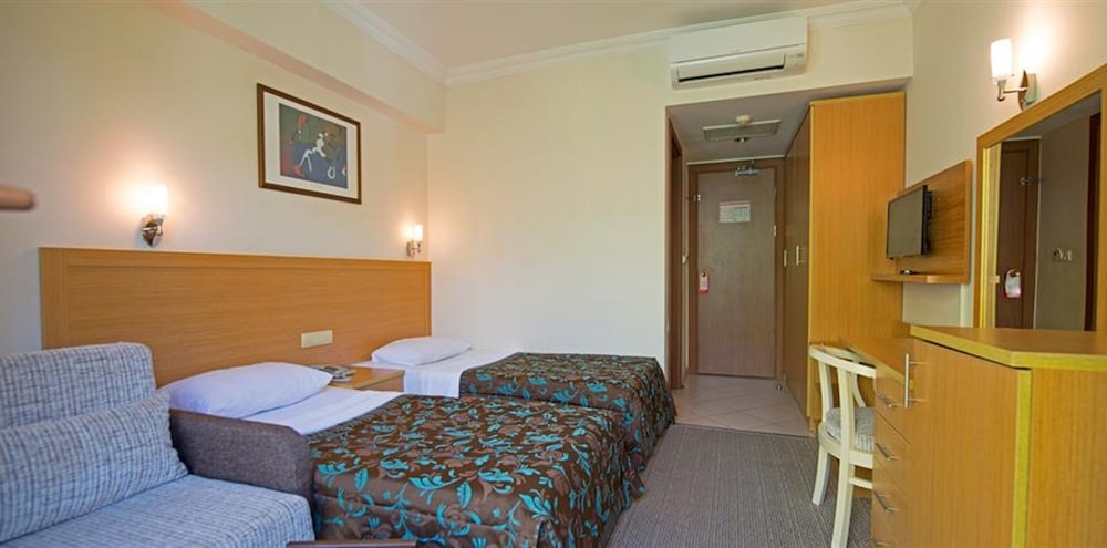 Perdikia Beach Hotel 21/44