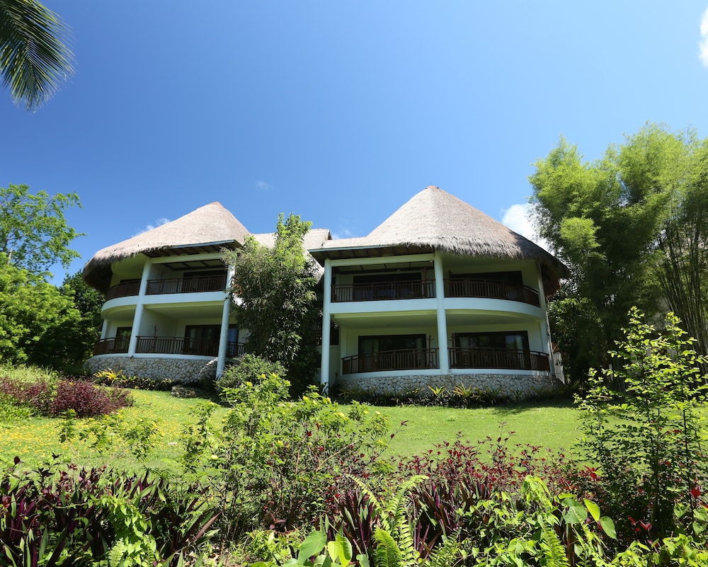 Amun Ini Beach Resort & Spa 3/50