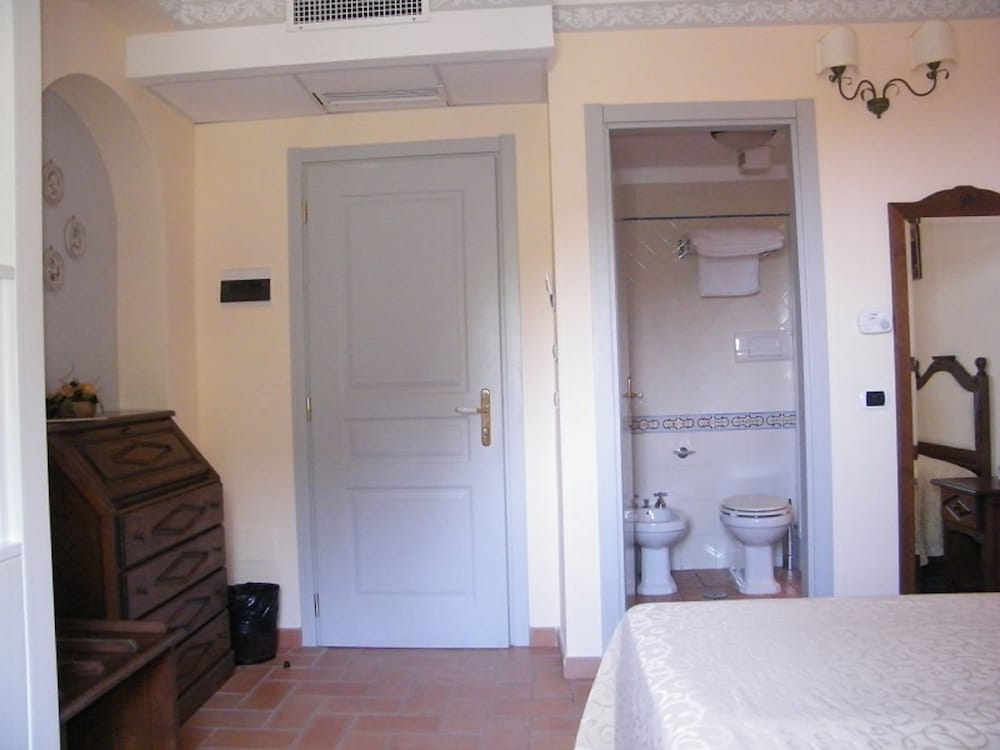 HOTEL VILLA DELLE MERAVIGLIE 19/67