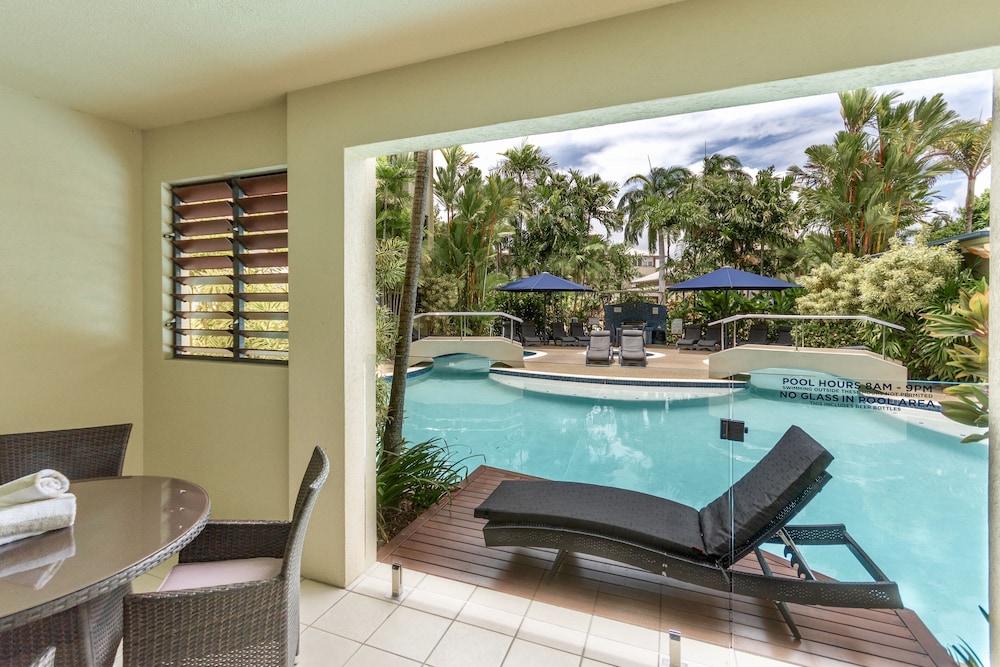 Meridian Port Douglas 35/70