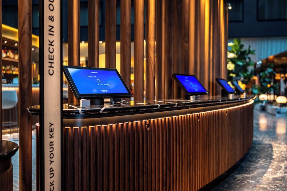 Radisson Blu Hotel Zurich Airport 14/72