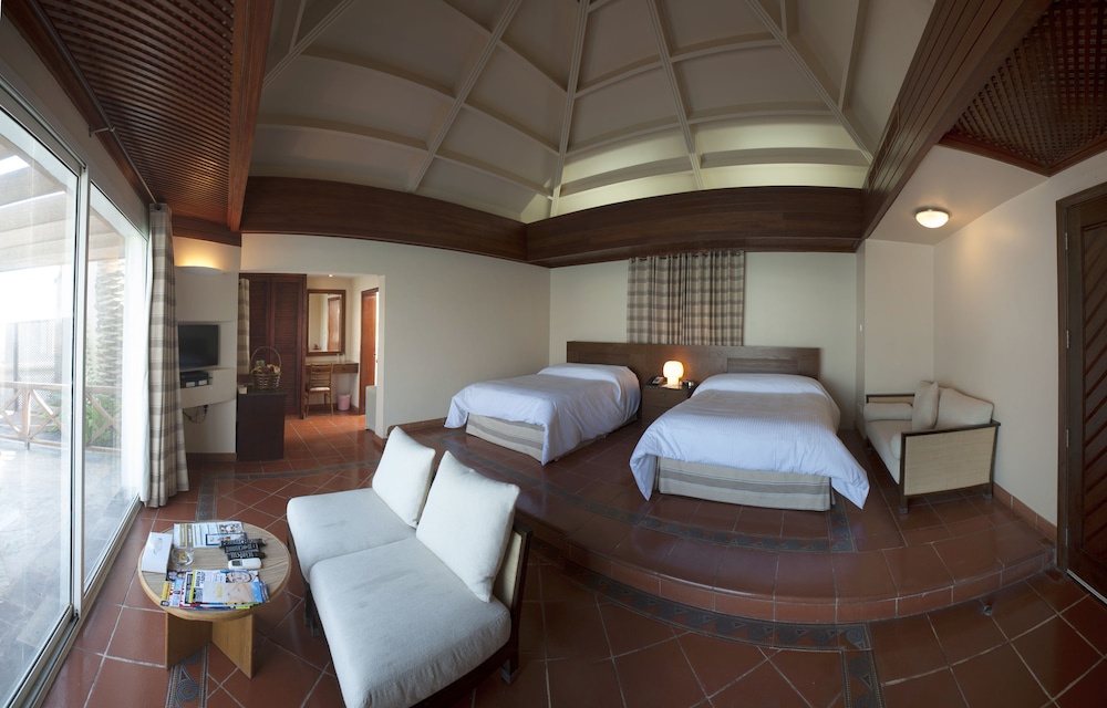 Al Bander Hotel & Resort 11/50