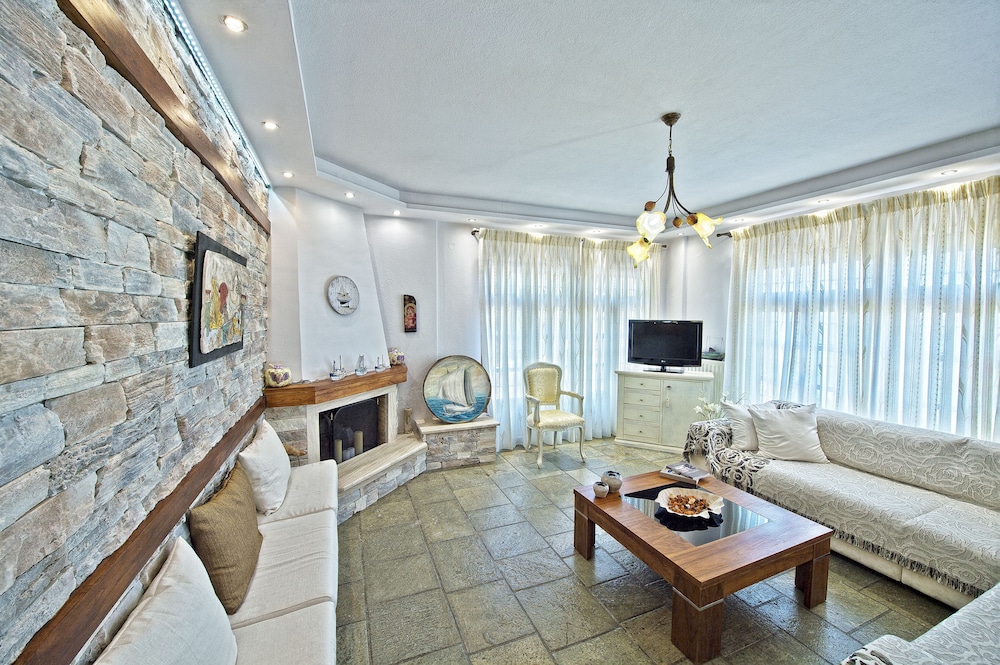 FLAMINGO HOTEL PELION 38/60