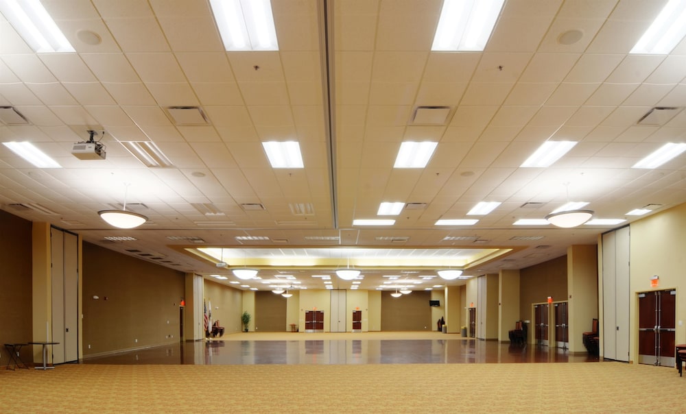 Parke Regency Hotel & Conf Ctr 31/32