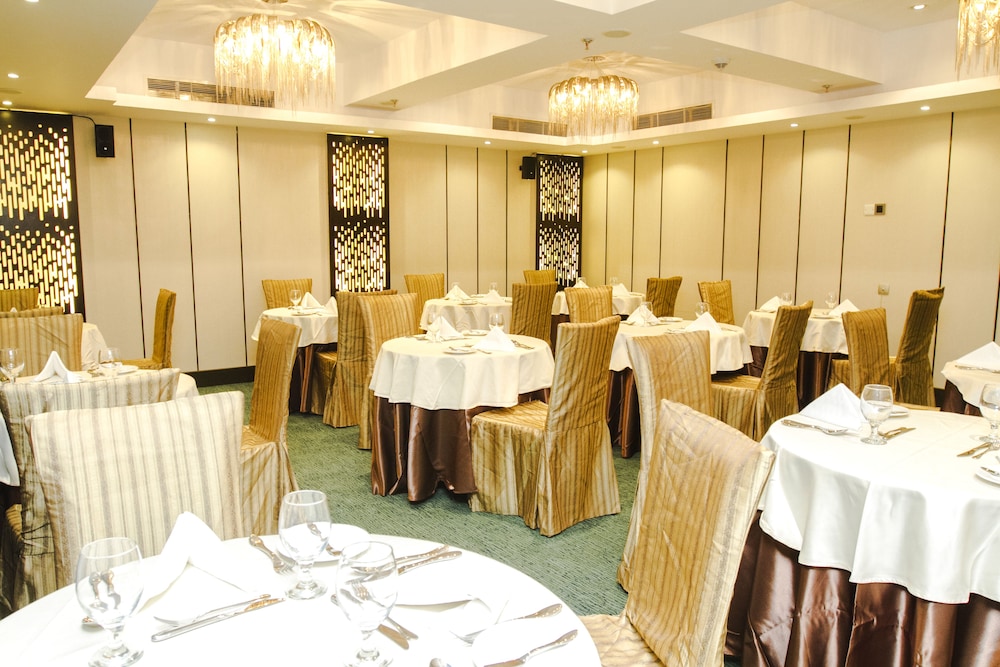 THE RAINTREE DHAKA 24/29