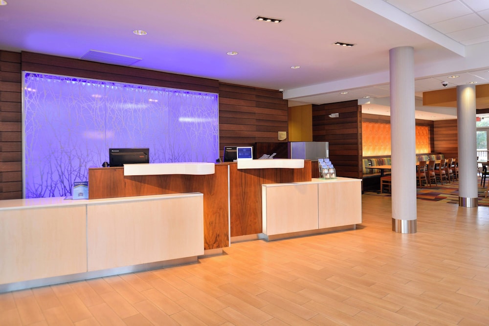 Fairfield Inn Suites Calhoun 3/47
