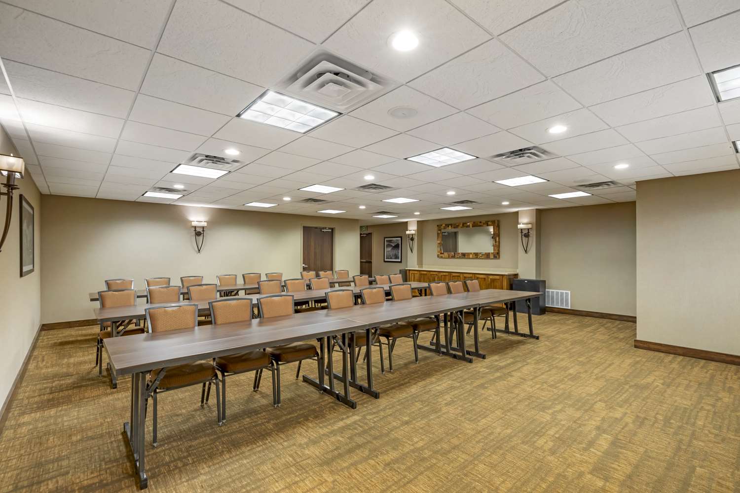 Best Western Cottontree Inn 14/18