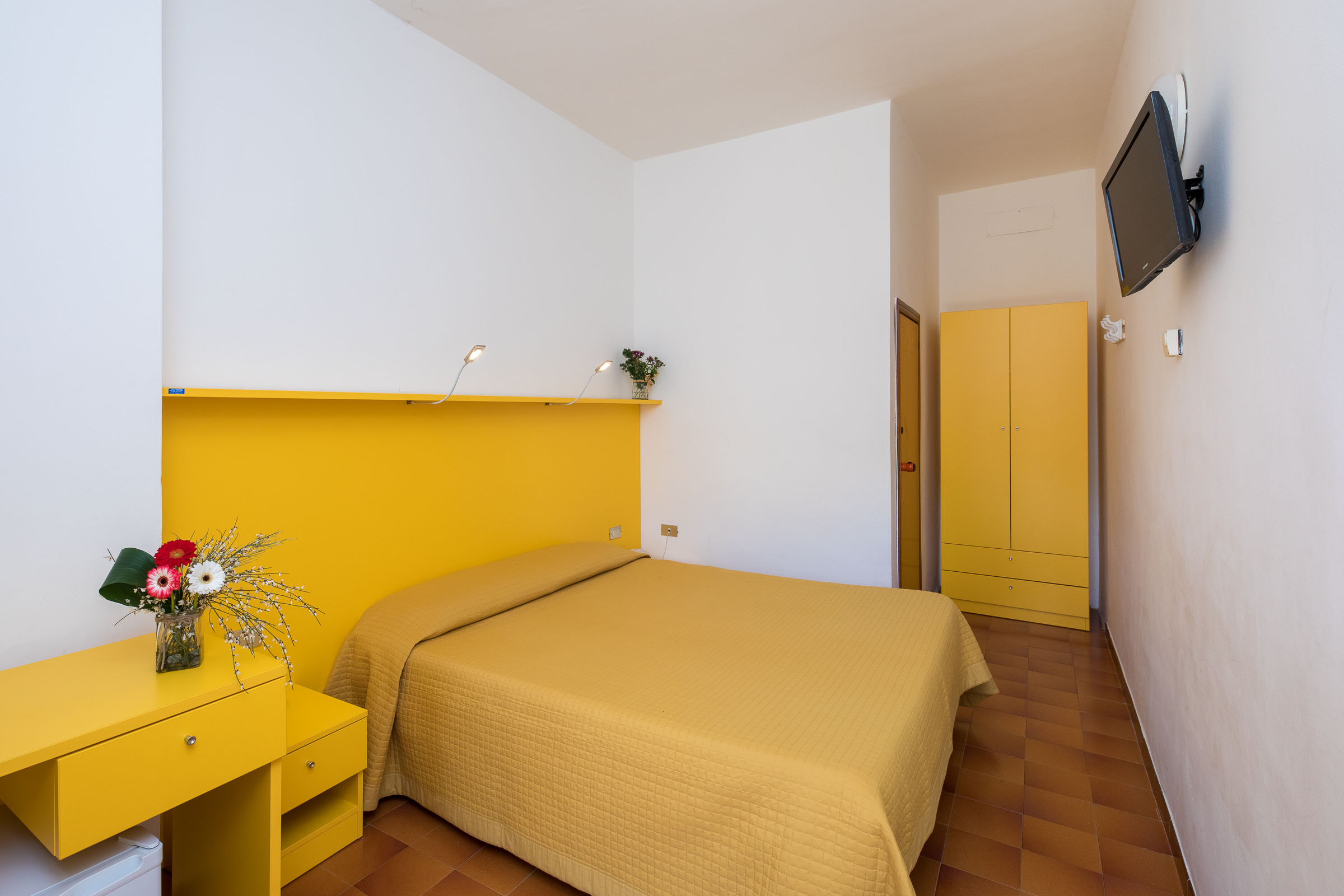 Basic, Double Bed